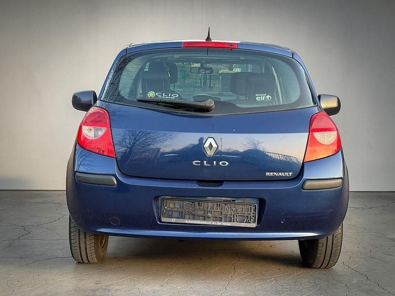 Gebraucht Renault Clio III Dynamique 75 PS (55 kW) 2006 Blau Kleinwagen
