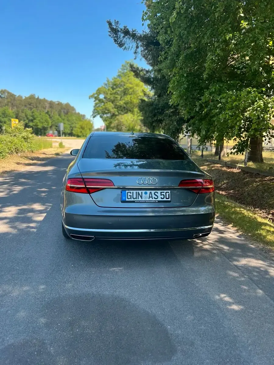 Gebraucht Audi A8L 381 PS (280 kW) 2015 Grün Limousine