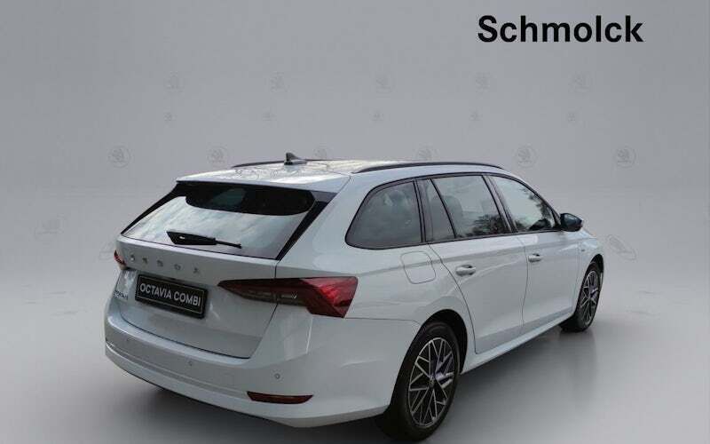 Gebraucht Skoda Octavia Clever 150 PS (110 kW) 2022 Blackmagic perleffekt met. Kombi