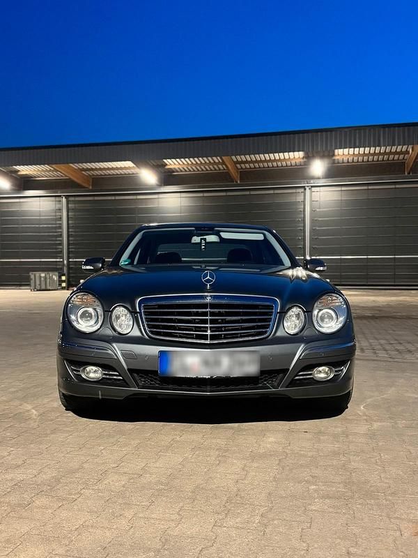 Gebraucht Mercedes E280 190 PS (139 kW) 2006 Limousine