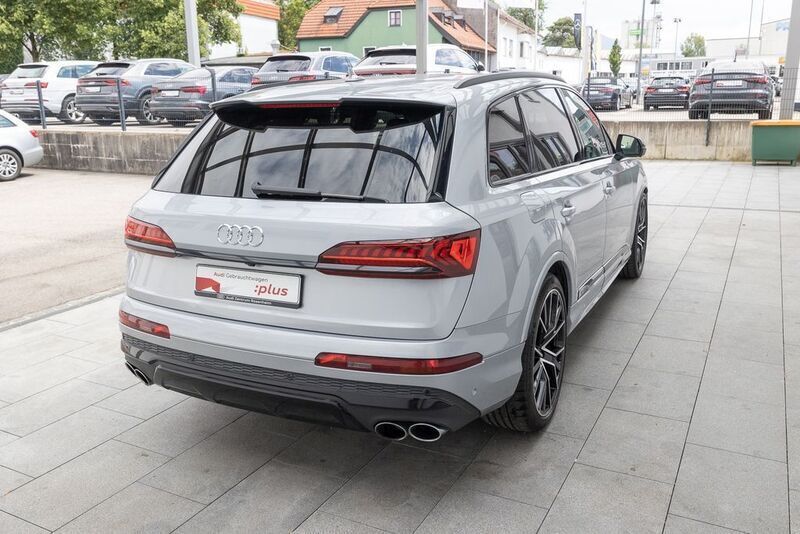 Gebraucht Audi SQ7 Ambiente 435 PS (319 kW) 2021 Florettsilber metallic SUV