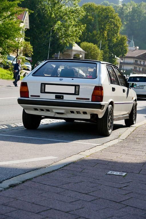 Gebraucht Lancia Delta 132 PS (97 kW) 1986 Weiß Kleinwagen