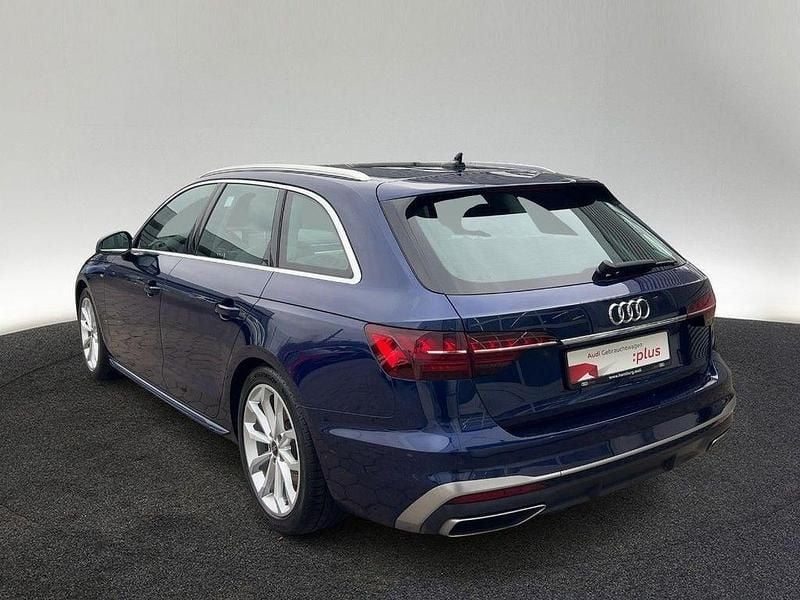 Gebraucht Audi A4 S-Line 204 PS (150 kW) 2023 Navarrablau metallic Kombi