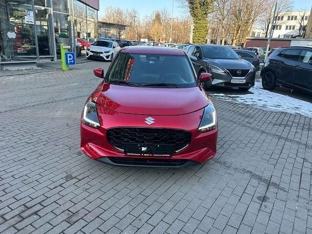 Neu Suzuki Swift Comfort 83 PS (61 kW) 2026 Rot Kleinwagen