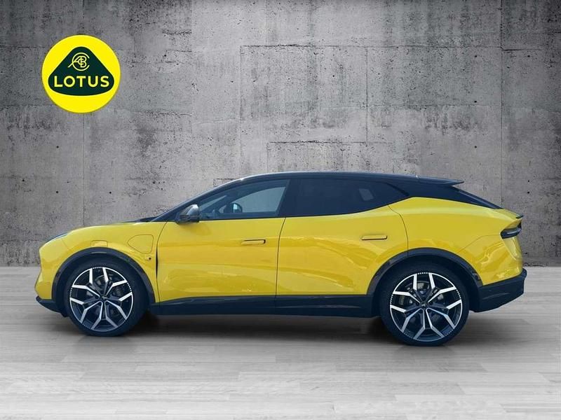 Neu Lotus Eletre 675 kW (918 PS) 2025 Gelb (solar yellow) SUV