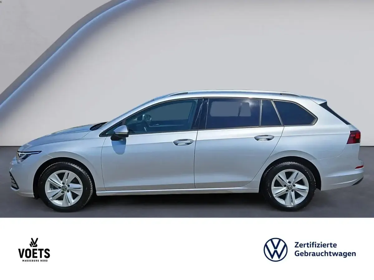 Gebraucht VW Golf VIII Life 150 PS (110 kW) 2023 Silber Kombi