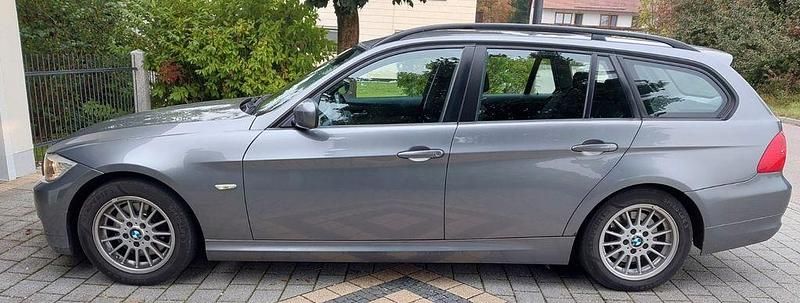 Grau Gebraucht 2010 BMW 318 Kombi | 5.500 € (Fairer Preis) - Bild 1/1