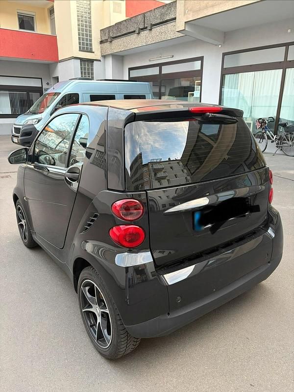 Gebraucht Smart ForTwo Coupé 61 PS (44 kW) 2009 Schwarz Coupé