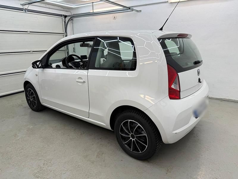 Gebraucht Seat Mii 59 PS (43 kW) 2013 Weiß Kleinwagen