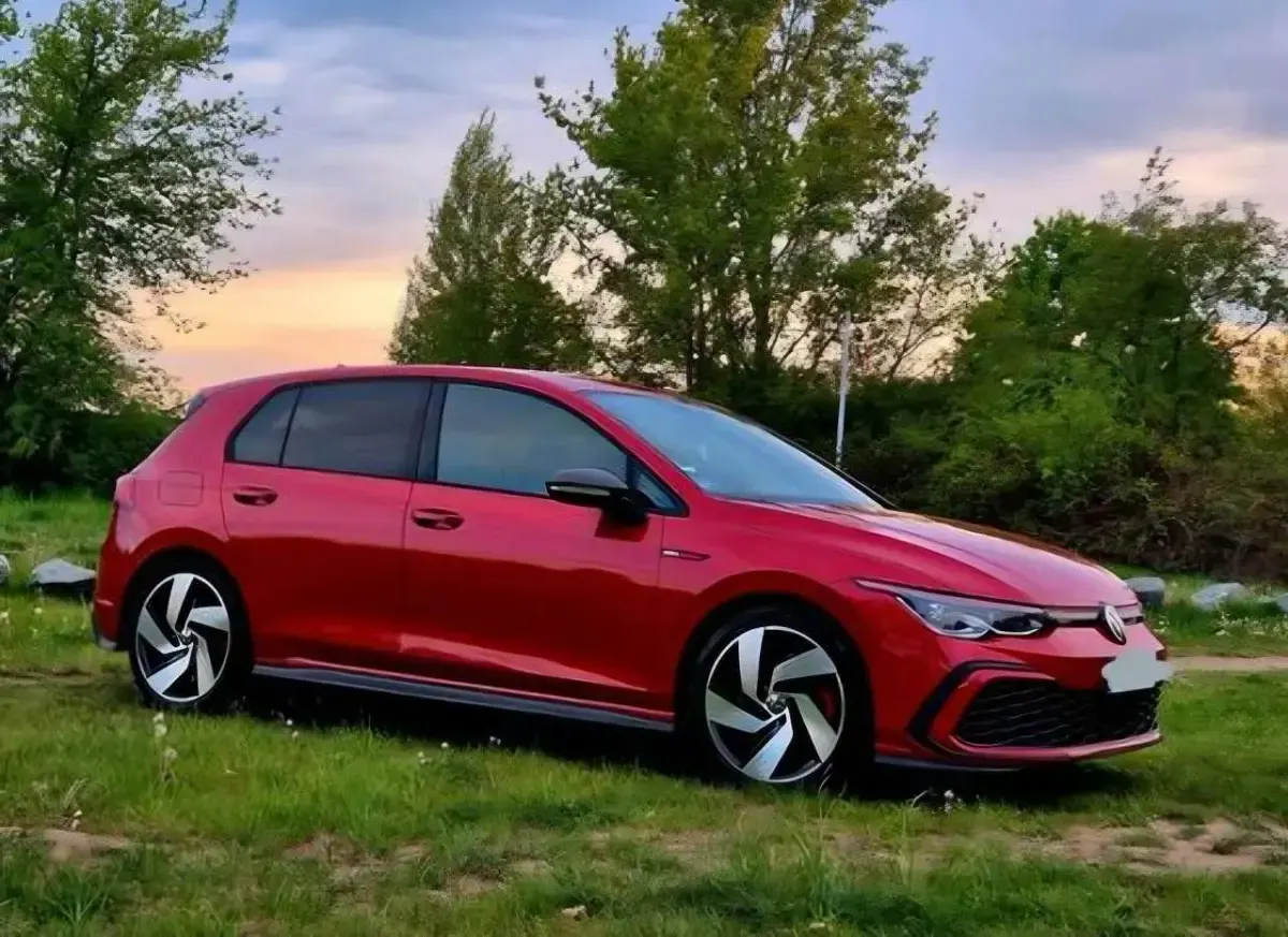 Gebraucht VW Golf VIII GTI 245 PS (180 kW) 2021 Rot Limousine