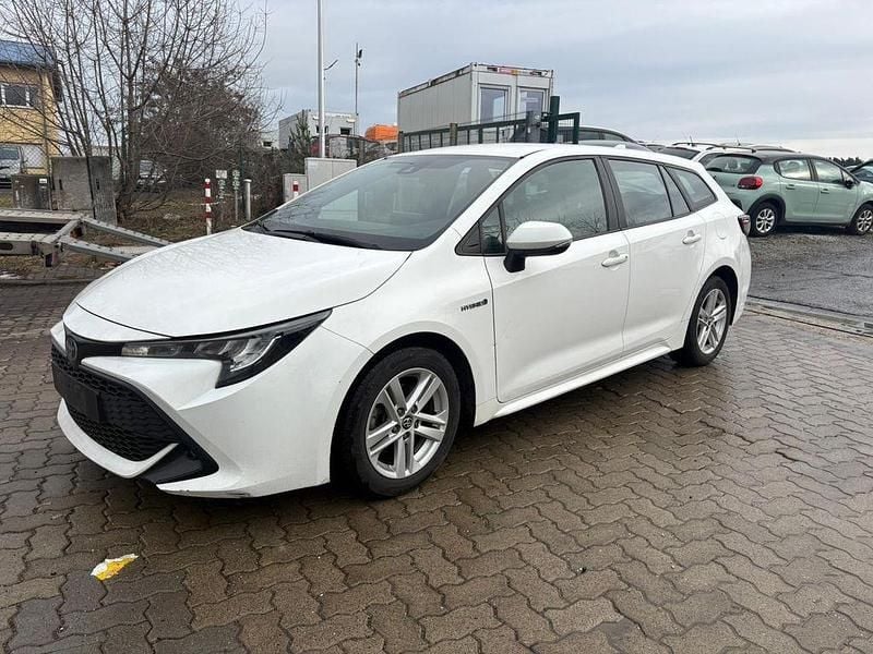 Gebraucht Toyota Corolla Hybrid Comfort 98 PS (72 kW) 2019 Weiß Limousine