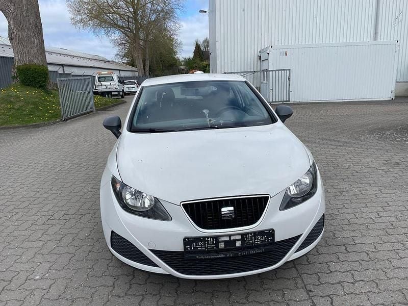 Usata Seat Ibiza SC Reference 69 CV (50 kW) 2009 Bianco Utilitaria