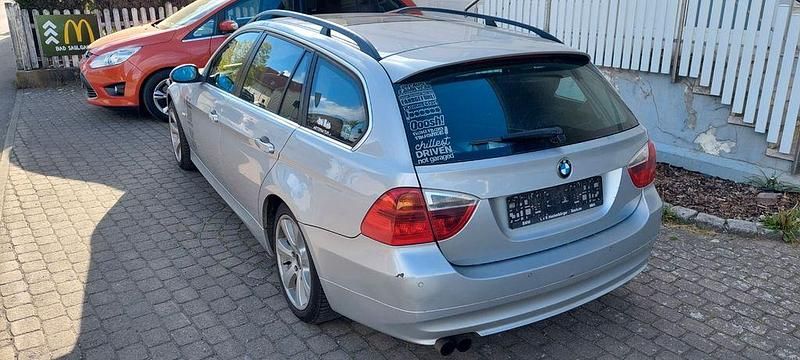 Gebraucht BMW 325 Sport Line 197 PS (144 kW) 2007 Silber Kombi