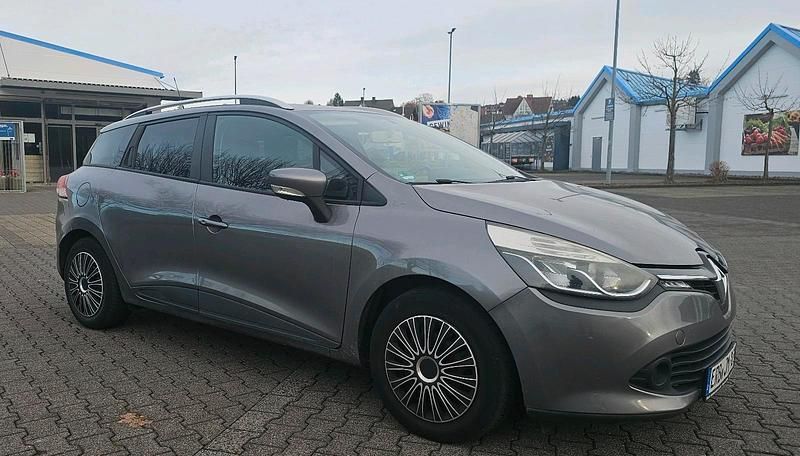 Grau Gebraucht 2014 Renault Clio GrandTour Kombi | 6.000 € (Fairer Preis) - Bild 1/4