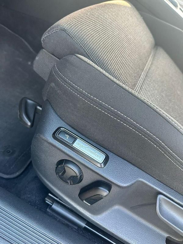 Gebraucht VW Passat Highline 150 PS (110 kW) 2017 Schwarz Kombi