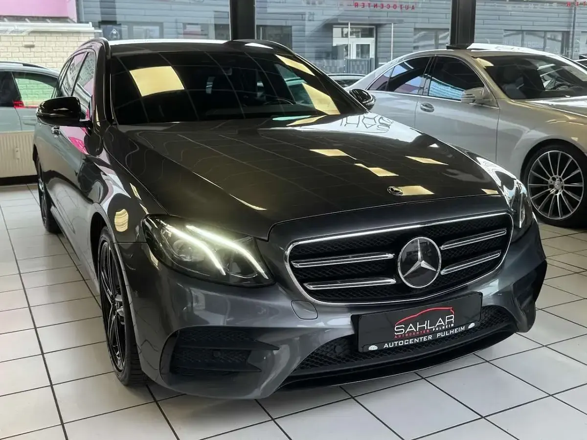 Używany Mercedes E400 AMG 340 KM (250 kW) 2018 Szary Kombi