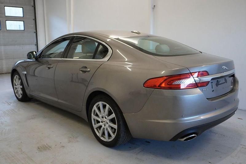 Gebraucht Jaguar XF Portfolio 275 PS (202 kW) 2012 Grau Limousine