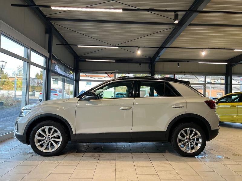 Gebraucht VW T-Roc Life 150 PS (110 kW) 2022 Grau SUV