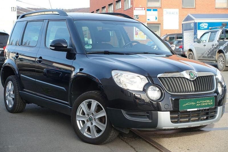 Cerna magic/black magic Gebraucht 2010 Skoda Yeti Ambition SUV | 8.990 € (Etwas zu teuer) - Bild 1/4
