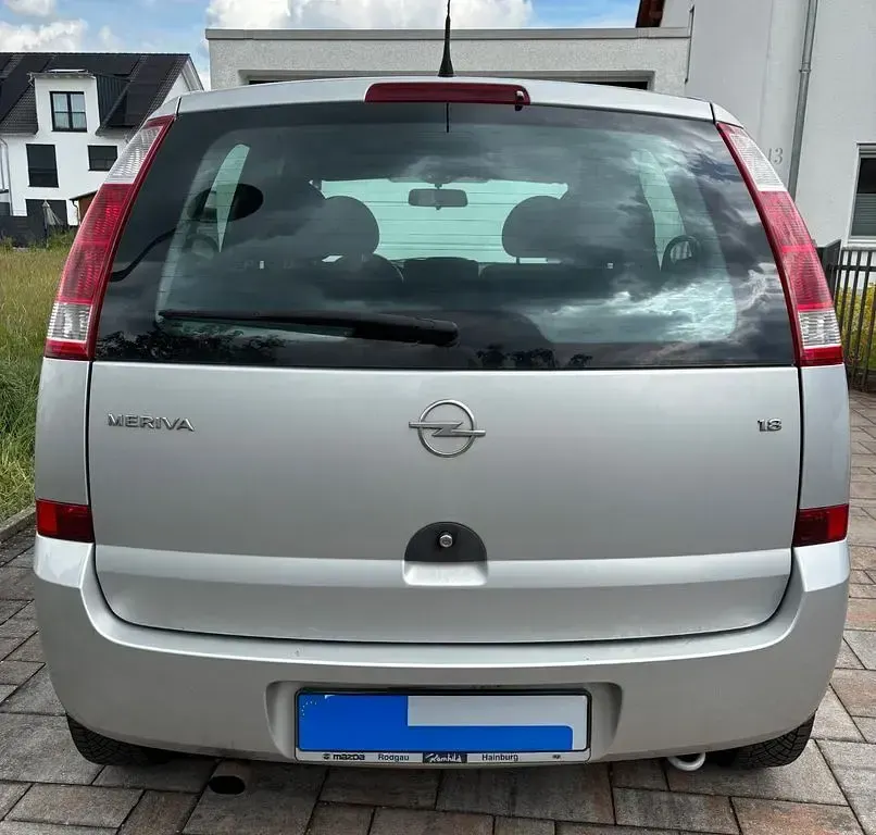 Gebraucht Opel Meriva Essentia 125 PS (91 kW) 2003 Silber Van / Kleinbus