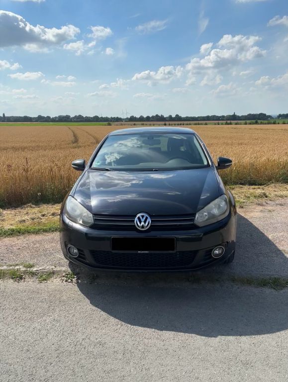 Schwarz Gebraucht 2012 VW Golf VII Style Limousine | 5.700 € (Guter Preis) - Bild 1/4