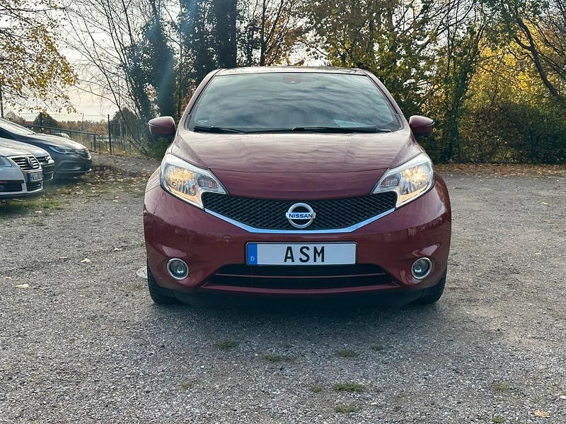 Gebraucht Nissan Note 80 PS (58 kW) 2013 Rot Limousine