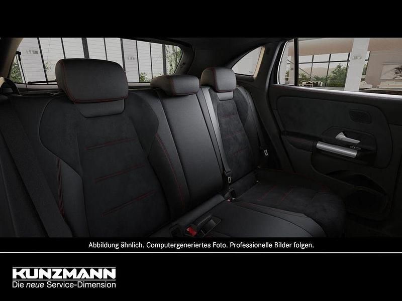 Gebraucht Mercedes GLA200 AMG 150 PS (110 kW) 2026 Nachtschwarz SUV