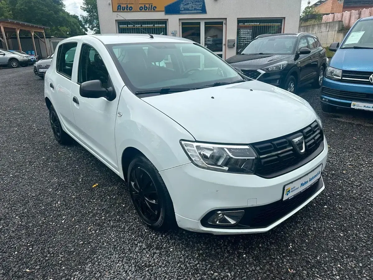 Gebraucht Dacia Sandero Essentiel 73 PS (53 kW) 2020 Weiß Kleinwagen