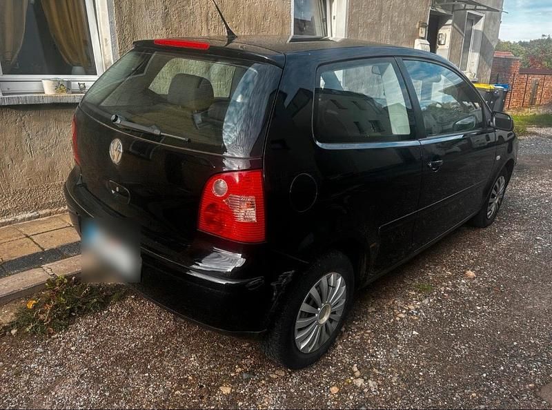 Gebraucht VW Polo 54 PS (39 kW) 2004 Schwarz Kleinwagen