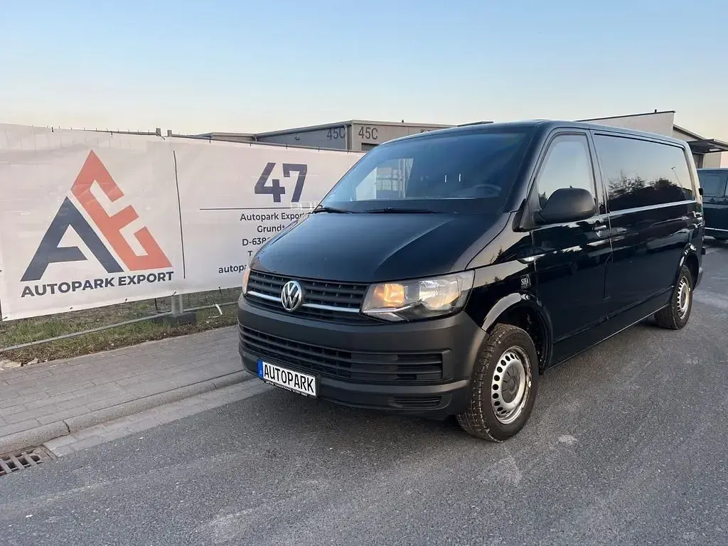 Second-hand VW T6 102 CP (75 kW) 2017 Negru Van