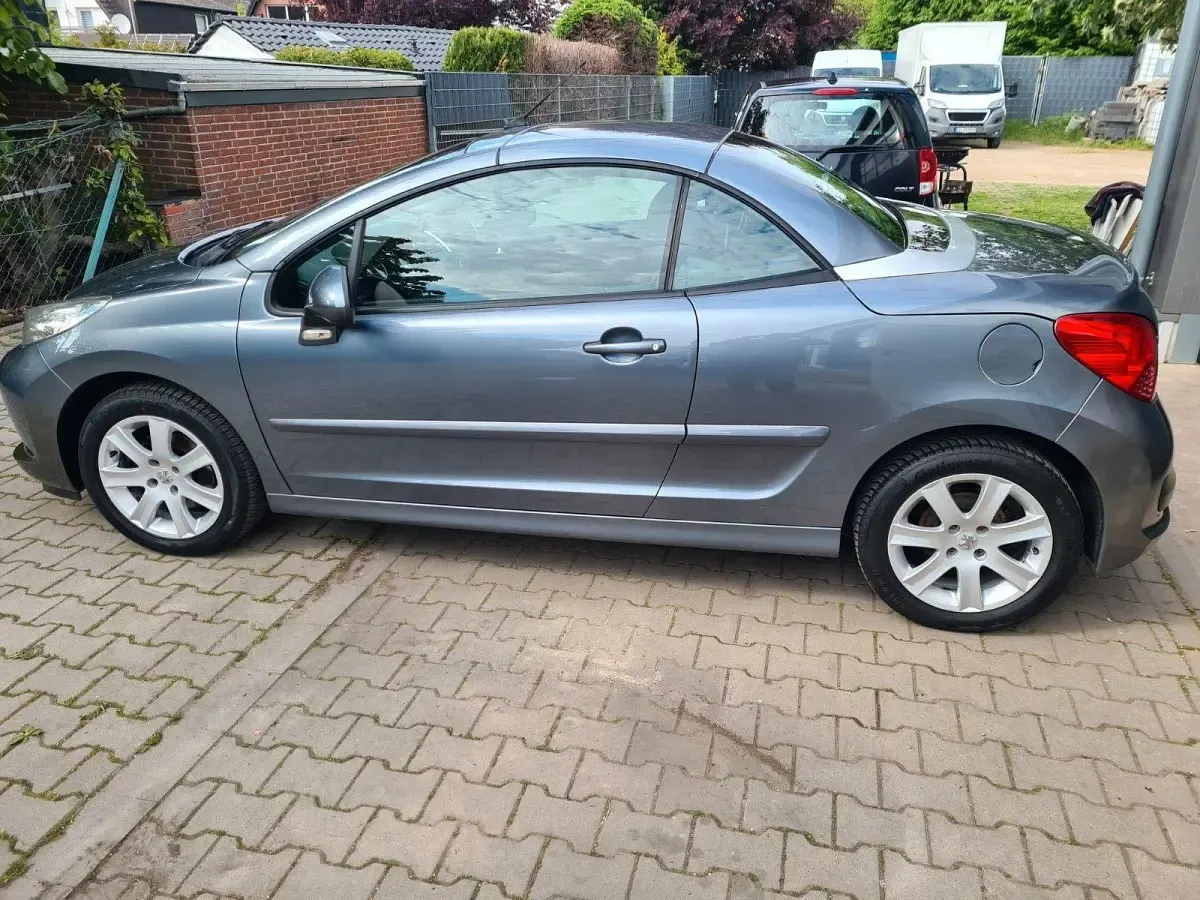 Gebraucht Peugeot 207 CC 120 PS (88 kW) 2009 Grau Cabrio
