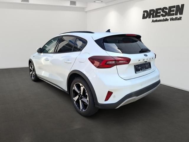 Gebraucht Ford Focus Active X 155 PS (114 kW) 2023 Frostweiß Limousine
