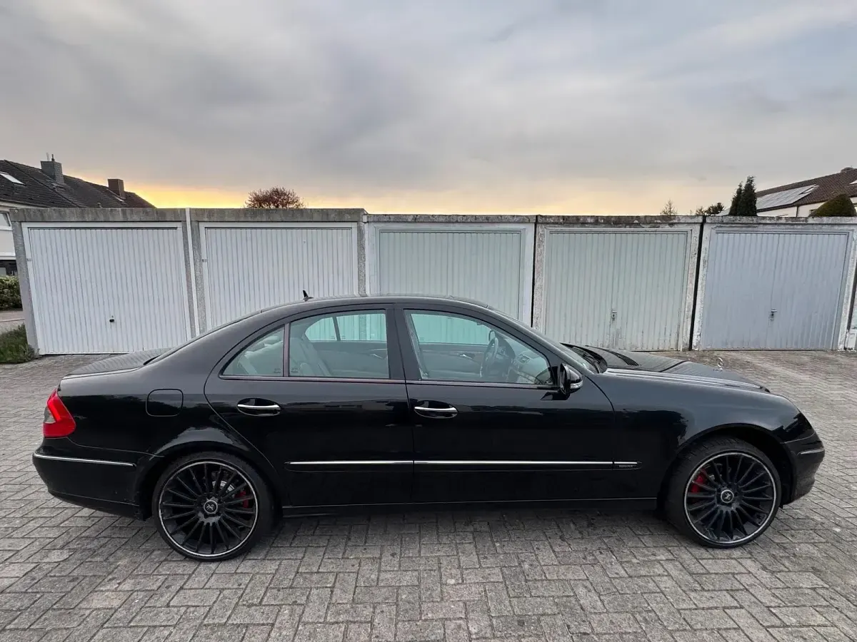 Gebraucht Mercedes E280 Elegance 231 PS (169 kW) 2006 Schwarz Limousine