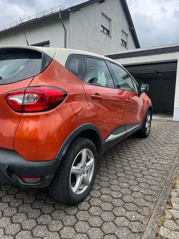 Occasion Renault Captur Luxe 90 ch (66 kW) 2013 Orange SUV