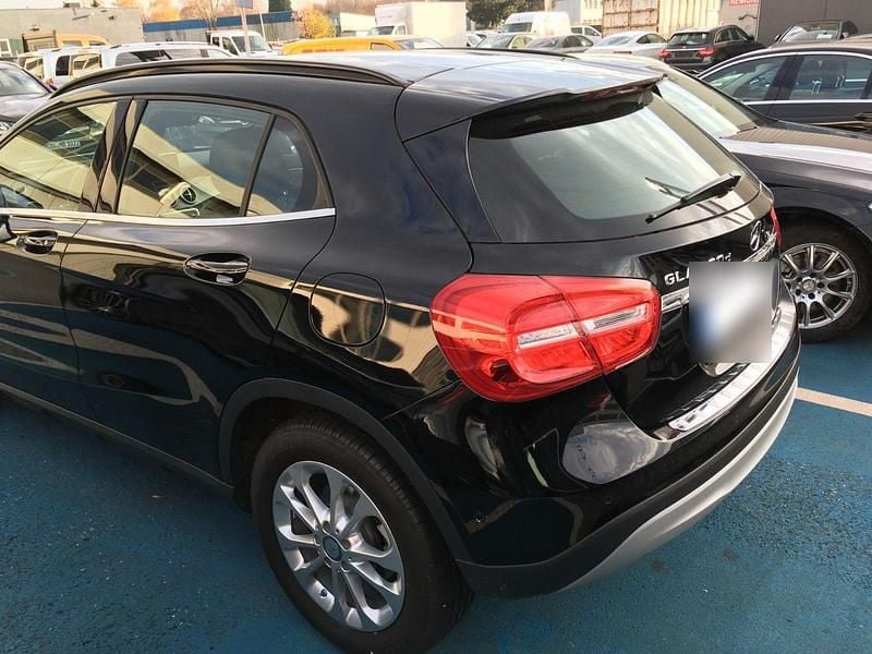 Gebraucht Mercedes GLA220 Style 170 PS (125 kW) 2016 Schwarz SUV