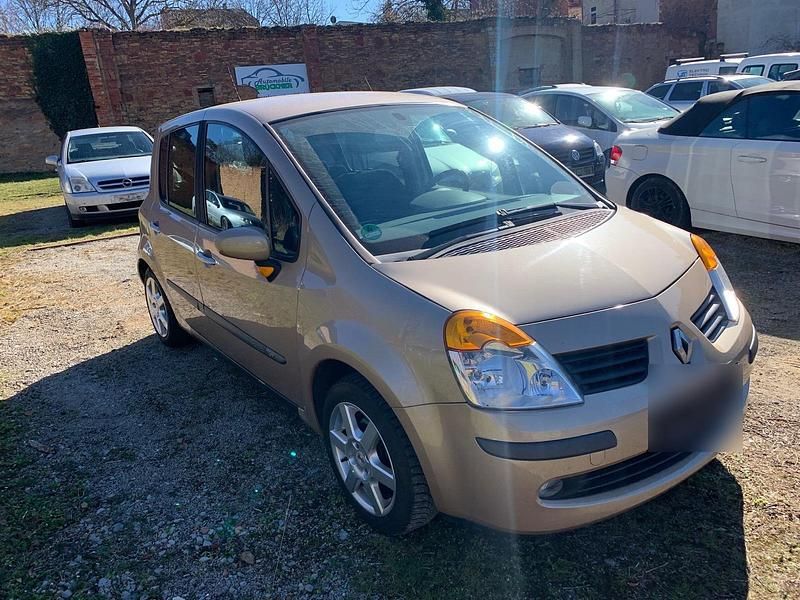 Gebraucht Renault Modus 75 PS (55 kW) 2006 Braun Van / Kleinbus