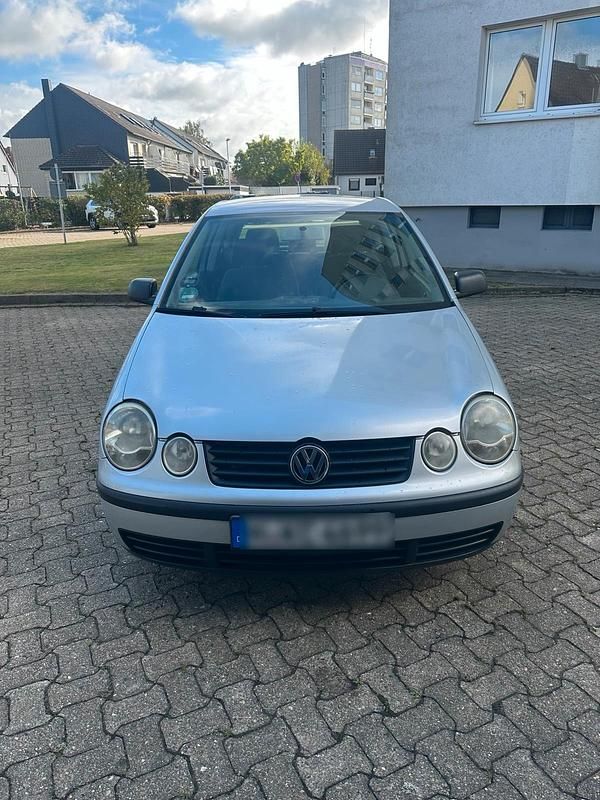 Silber Gebraucht 2002 VW Polo Kleinwagen | 850 € (Superpreis) - Bild 1/4
