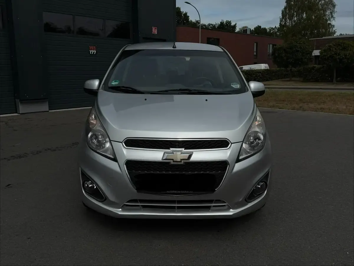 Gebraucht Chevrolet Spark 68 PS (50 kW) 2013 Silber Kleinwagen