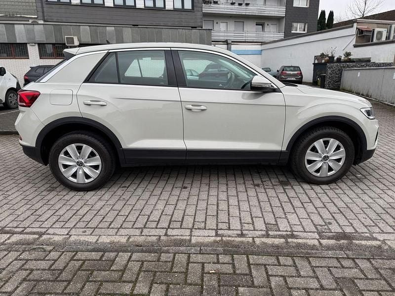 Gebraucht VW T-Roc 110 PS (80 kW) 2023 Grau SUV