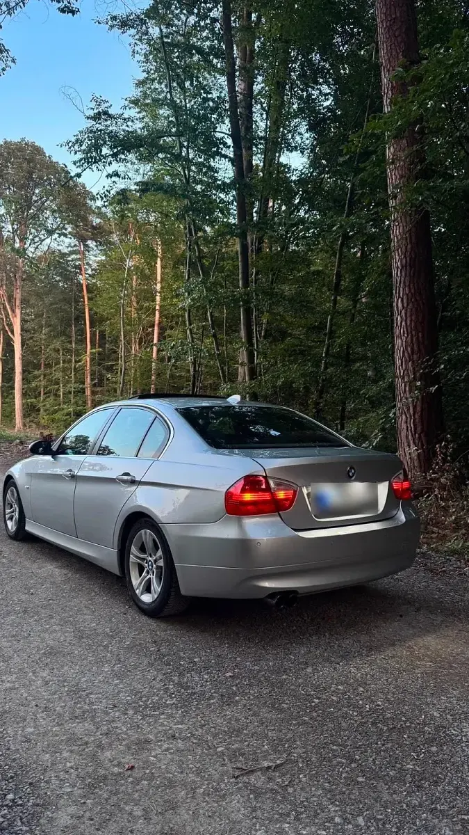 Gebraucht BMW 325 218 PS (160 kW) 2005 Silber Limousine