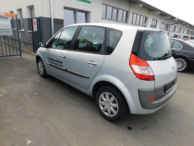 Gebraucht Renault Scénic II Dynamique 101 PS (74 kW) 2004 Silber Van / Kleinbus