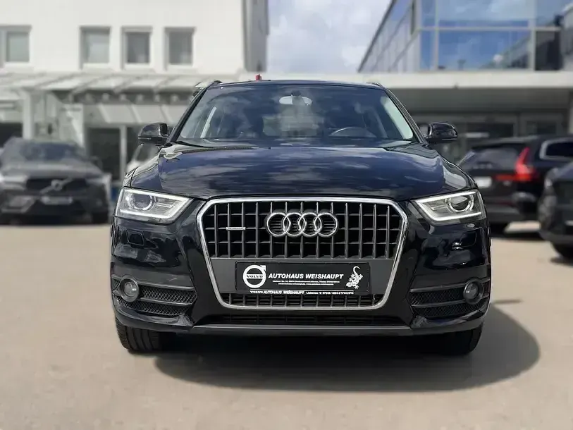 Gebraucht Audi Q3 Comfort 140 PS (102 kW) 2014 Schwarz (metallic) SUV