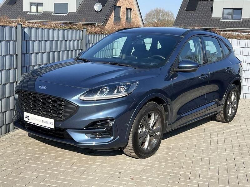 Gebraucht Ford Kuga ST-Line 120 PS (88 kW) 2023 Blau SUV