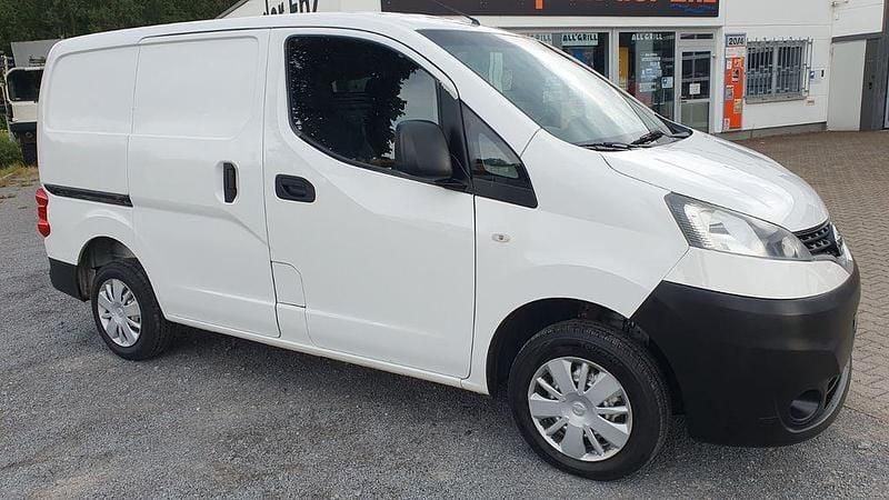 Weiß Gebraucht 2013 Nissan NV200 Van | 3.350 € (Guter Preis) - Bild 1/4