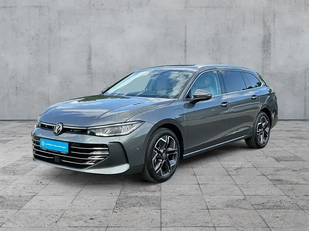 Gebraucht VW Passat Elegance 272 PS (200 kW) 2025 Diabasgrau metallic Kombi