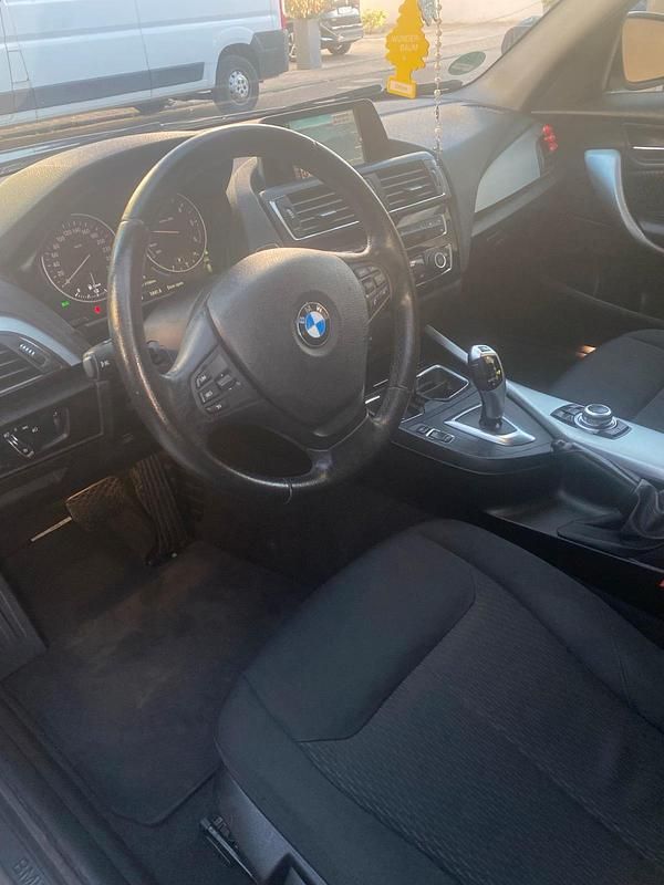 Gebraucht BMW 120 Sport Line 190 PS (139 kW) 2015 Schwarz Kleinwagen