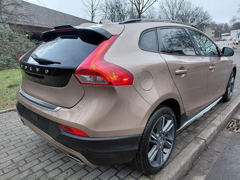 Gebraucht Volvo V40 CC Summum 177 PS (130 kW) 2013 Kombi