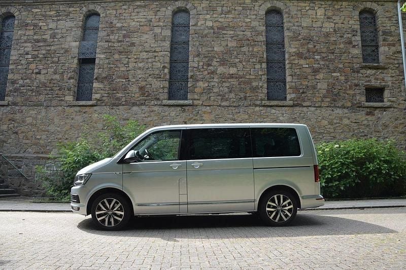 Second-hand VW T6 204 CP (150 kW) 2017 Argintiu Van