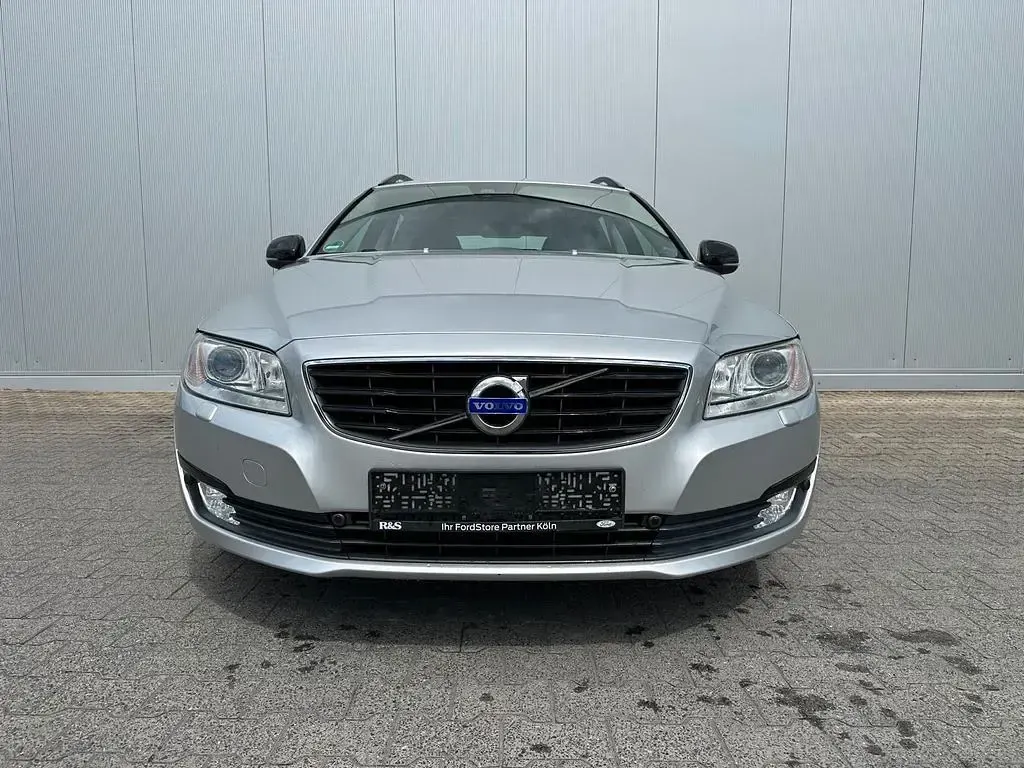 Gebraucht Volvo V70 181 PS (133 kW) 2014 Silber Kombi