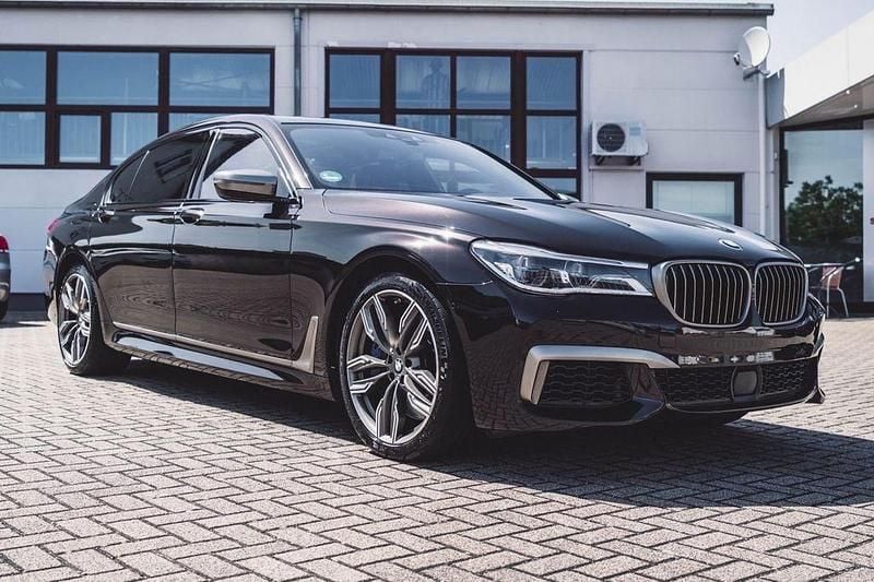 Gebraucht BMW M760 Performance 609 PS (447 kW) 2018 Schwarz Limousine
